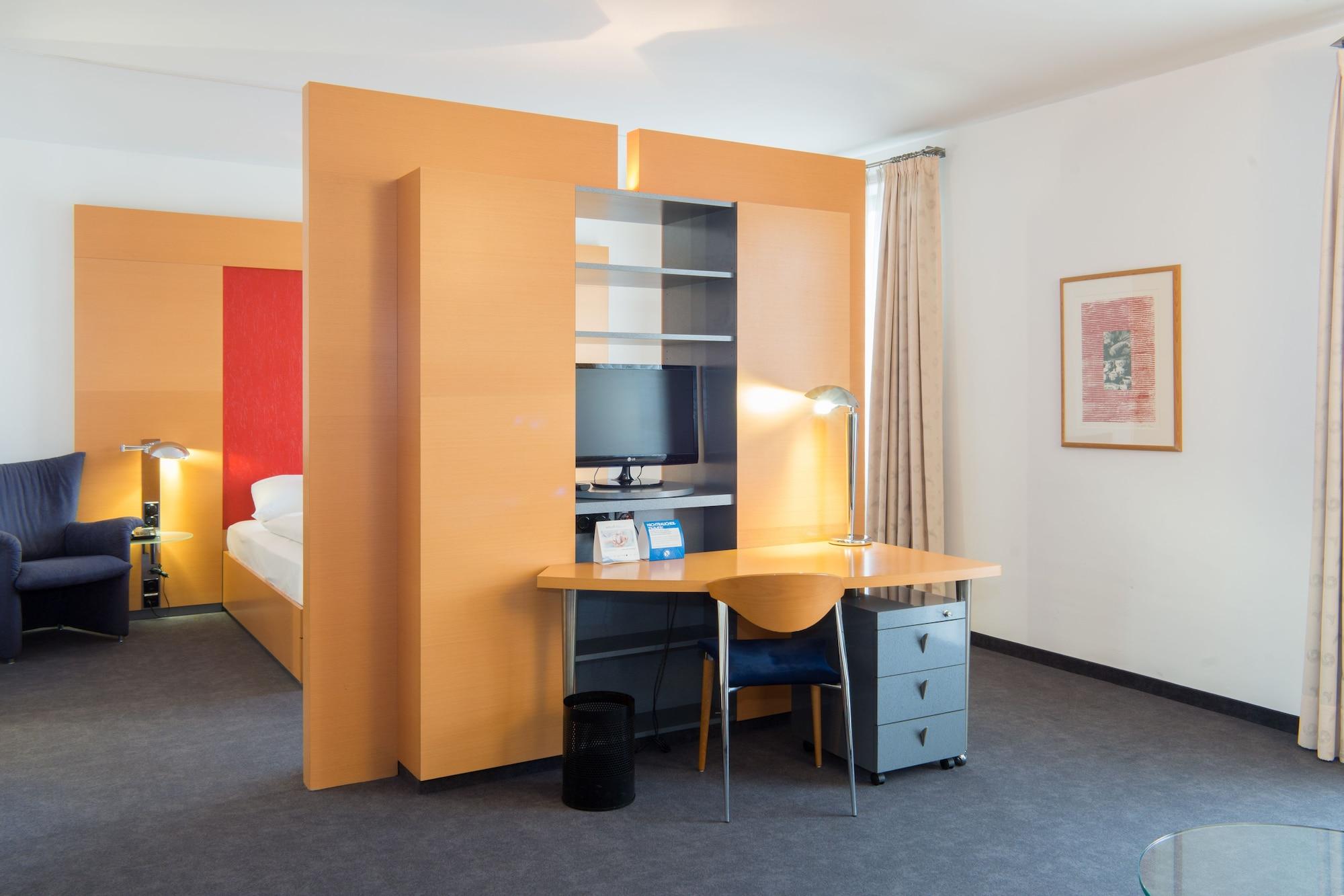 Four Ratingen Dusseldorf Airport Hotel Bagian luar foto