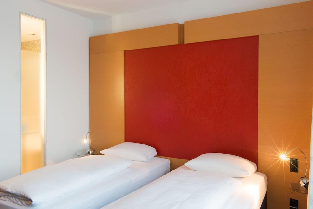 Four Ratingen Dusseldorf Airport Hotel Bagian luar foto