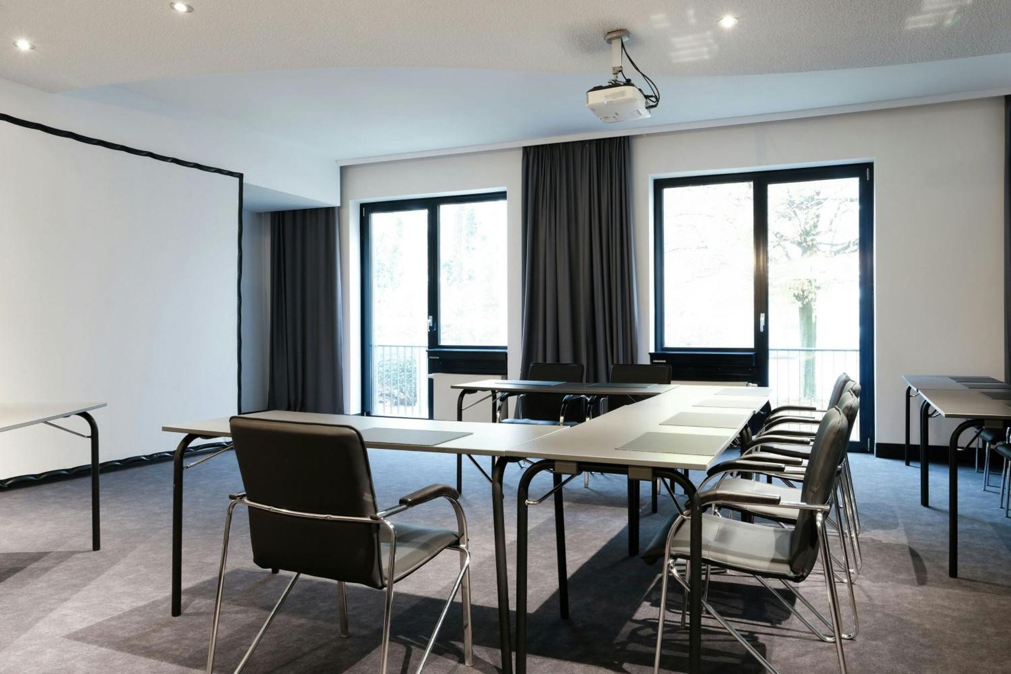 Four Ratingen Dusseldorf Airport Hotel Bagian luar foto