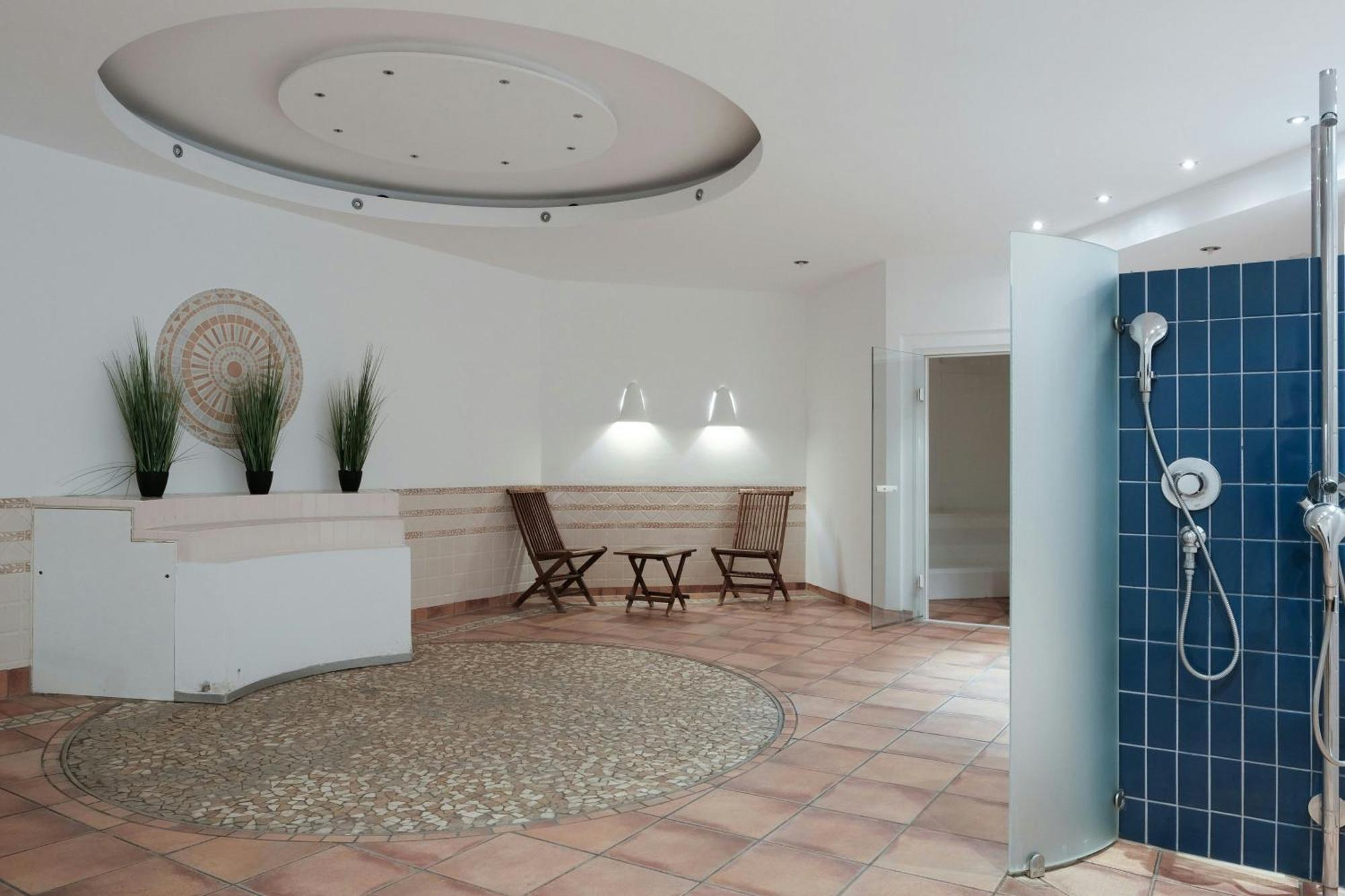 Four Ratingen Dusseldorf Airport Hotel Bagian luar foto