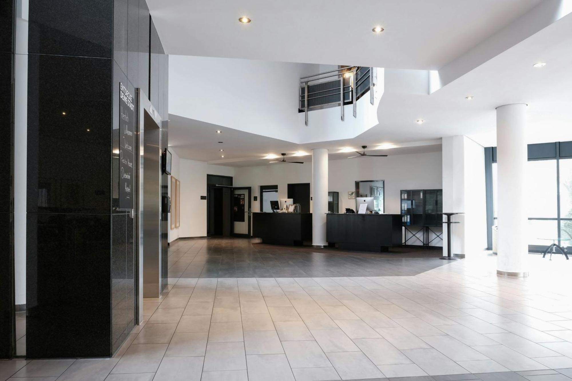 Four Ratingen Dusseldorf Airport Hotel Bagian luar foto