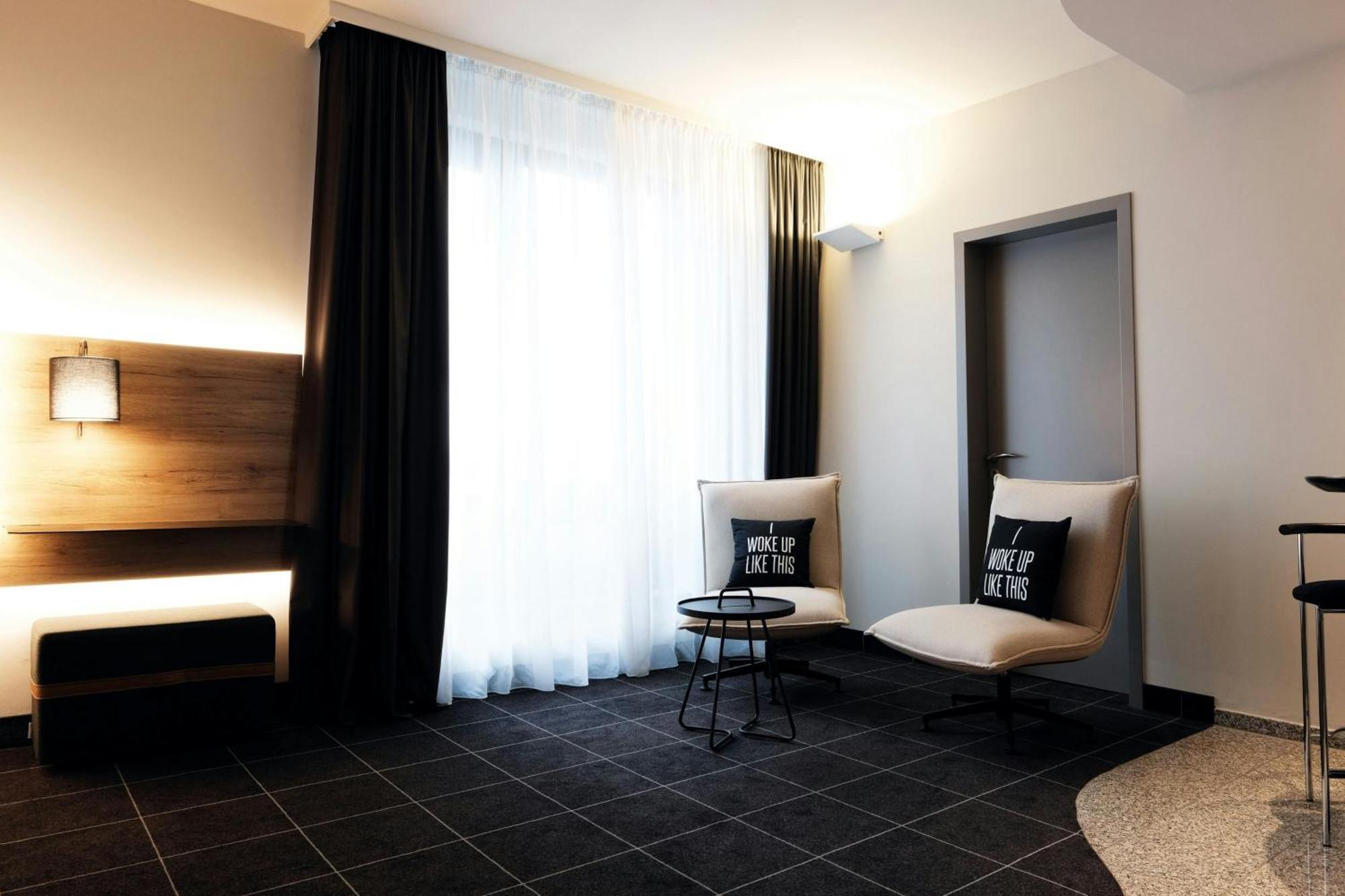 Four Ratingen Dusseldorf Airport Hotel Bagian luar foto