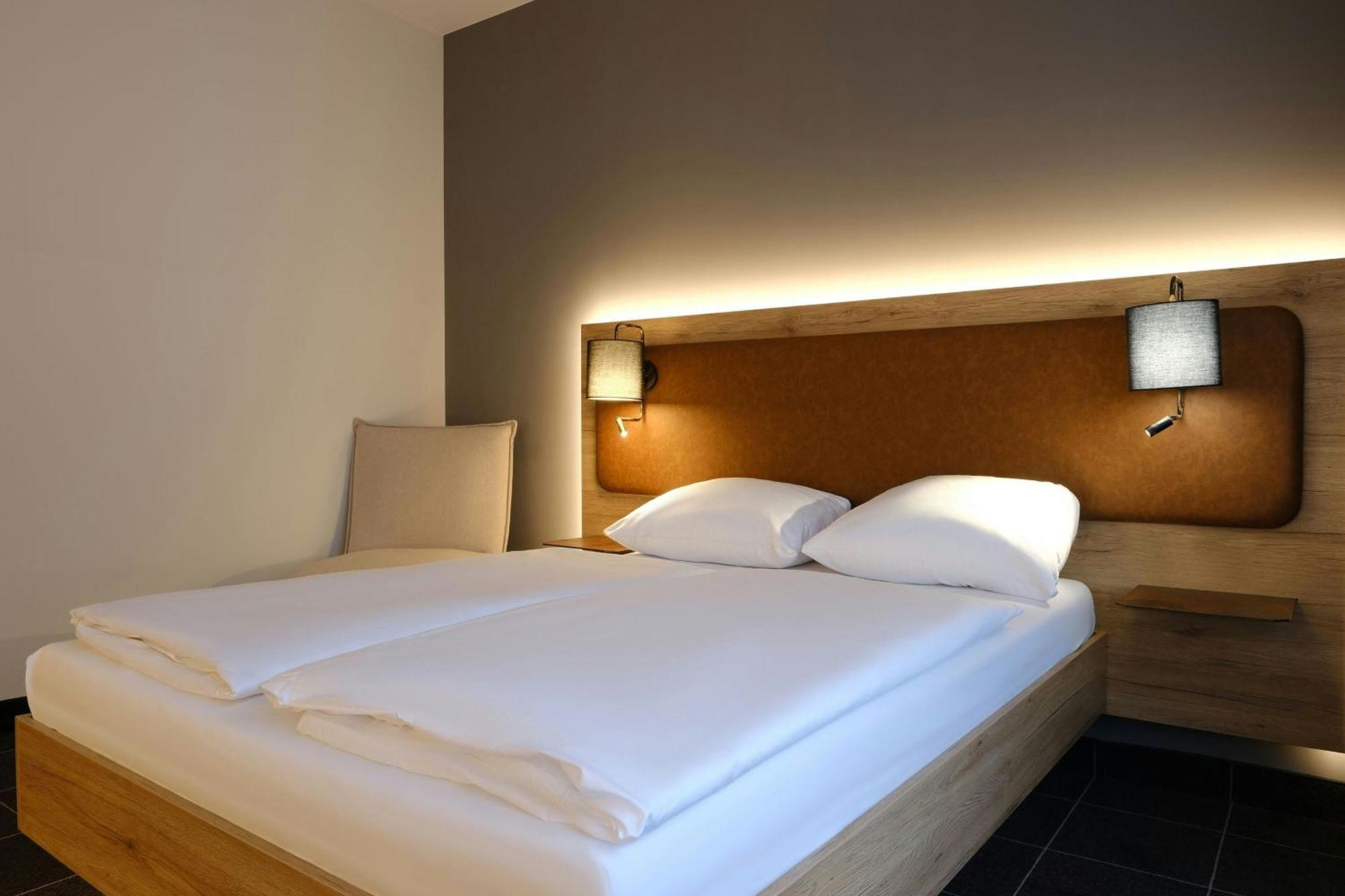 Four Ratingen Dusseldorf Airport Hotel Bagian luar foto