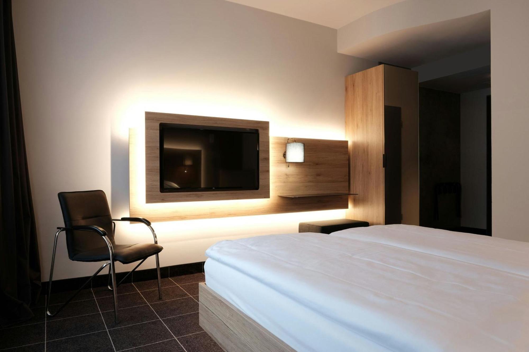 Four Ratingen Dusseldorf Airport Hotel Bagian luar foto