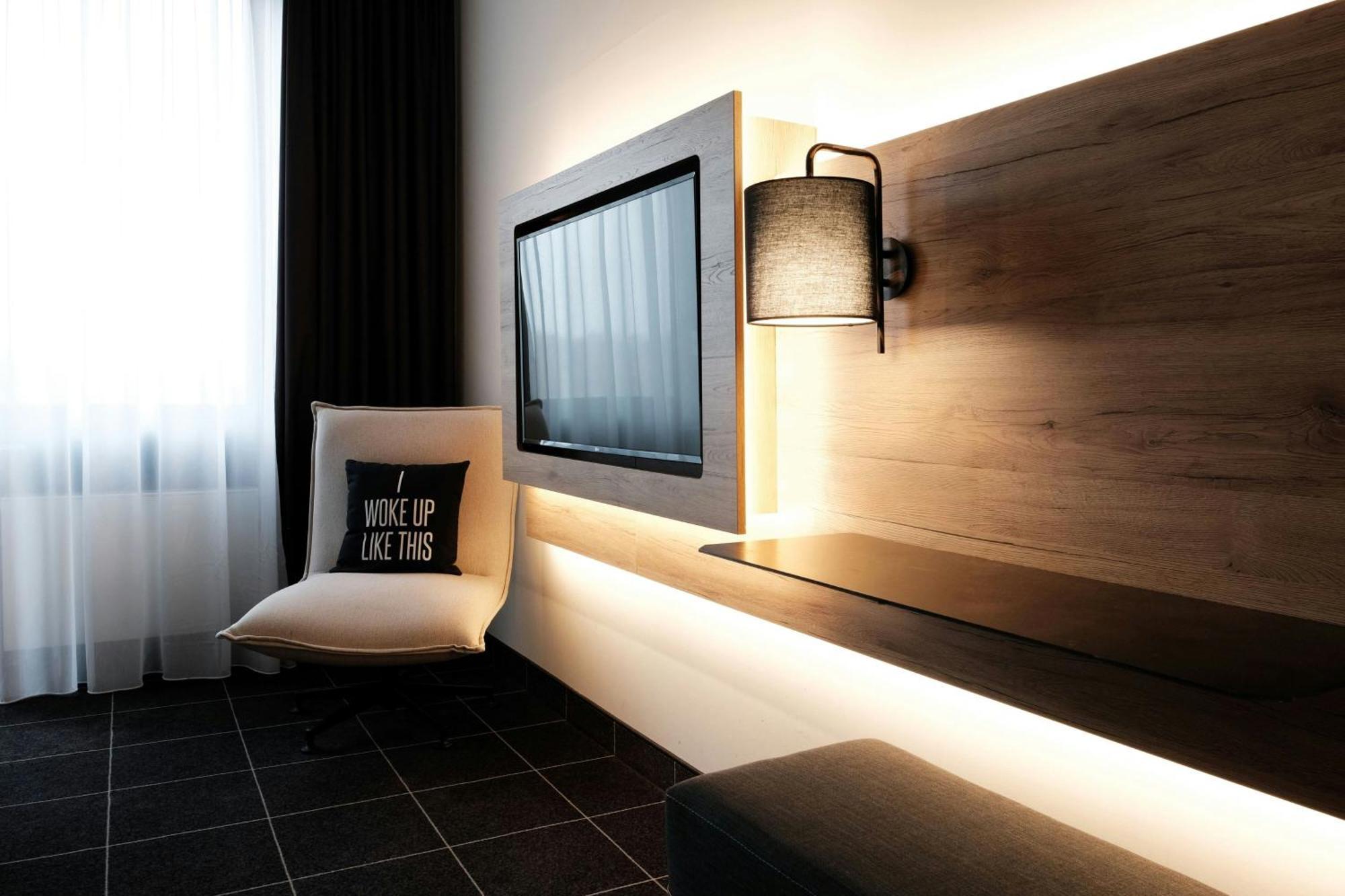 Four Ratingen Dusseldorf Airport Hotel Bagian luar foto